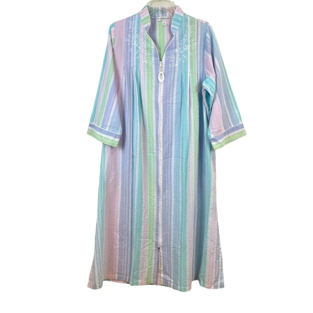 Vintage Miss Elaine Pastel Stripe Seersucker zip Front House Coat Size M